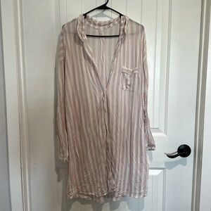 Stars above nightgown